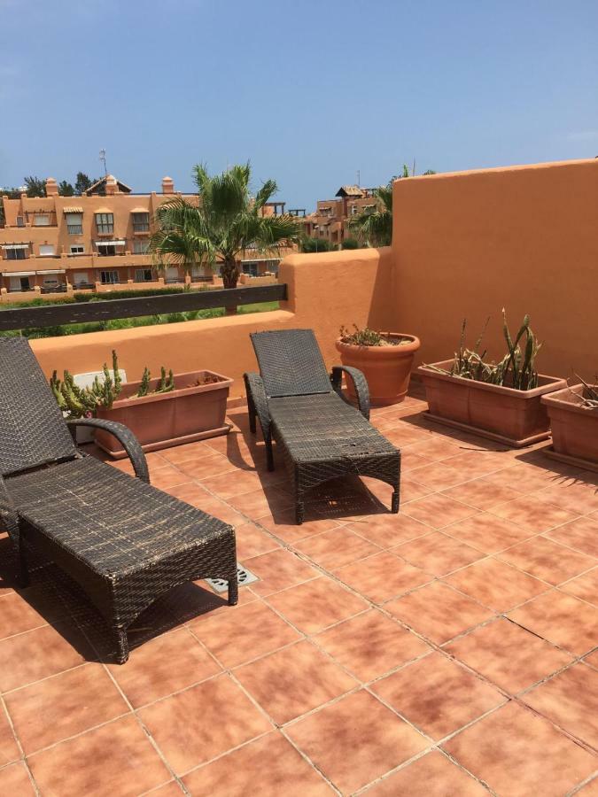 Casares Del Sol Penthouse Appartement Buitenkant foto